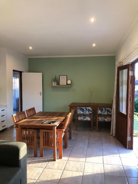 Danville Forest Guest House & Apartments 德班 外观 照片